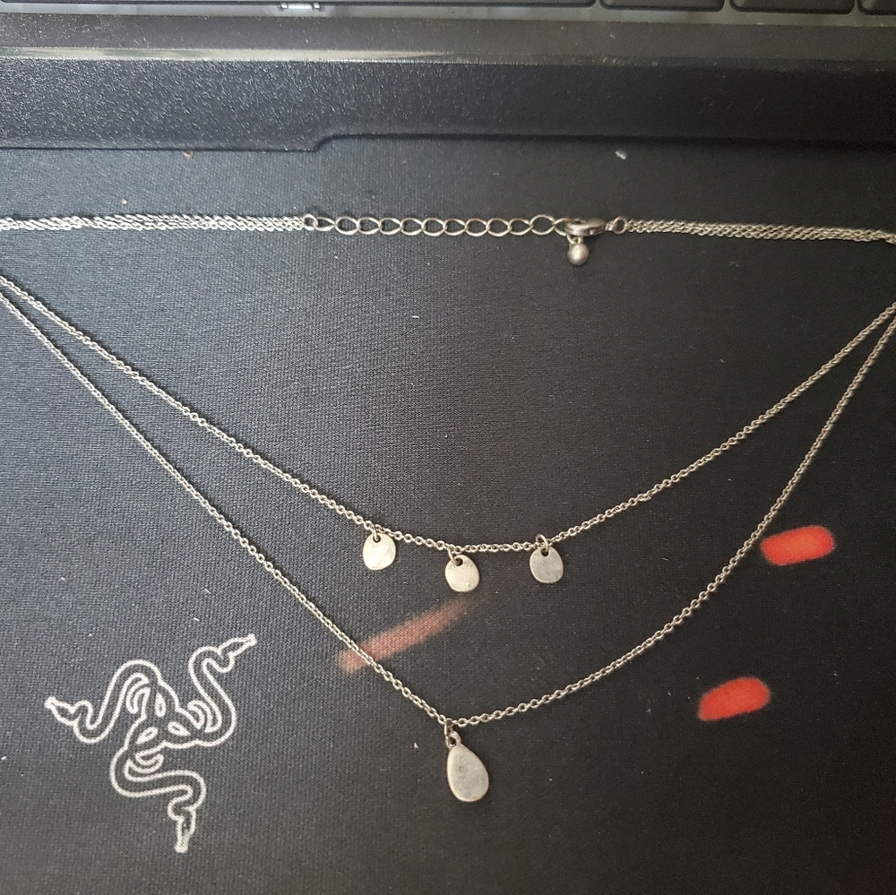 Two tier droplet necklace